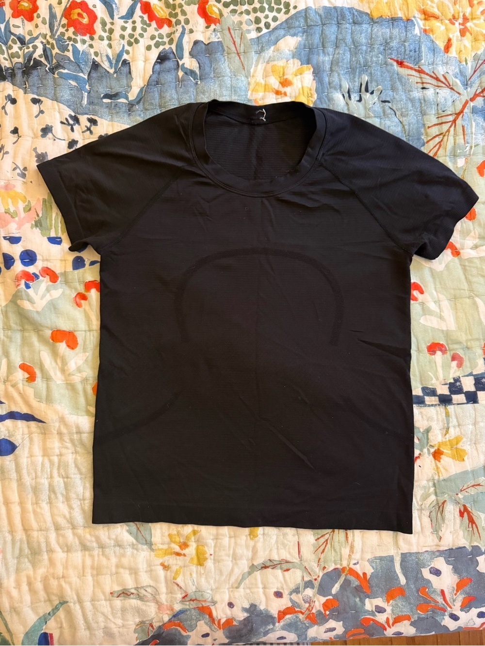 lululemon athletica Black Short Sleeve Tee